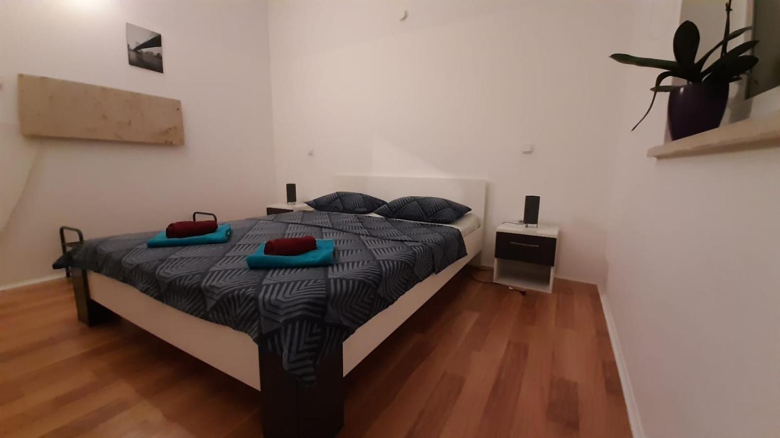 Shankini Apartment